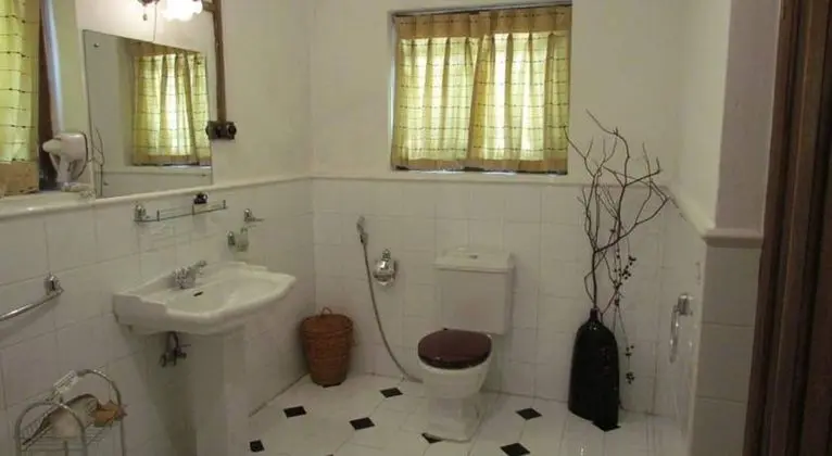 Dört Kişilik Oda, Sigara İçilmez