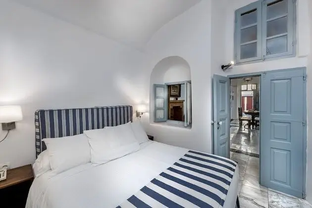 Authentic Santorinia Residence (Family)