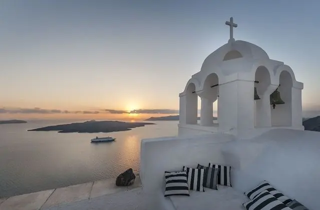 Authentic Santorinia Residence (Family)