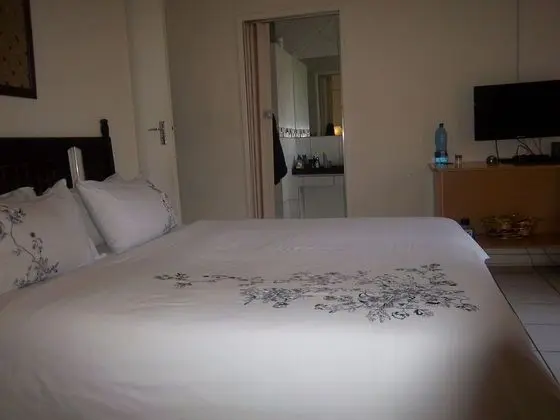 Tek Büyük Yataklı Oda (Private Bath)