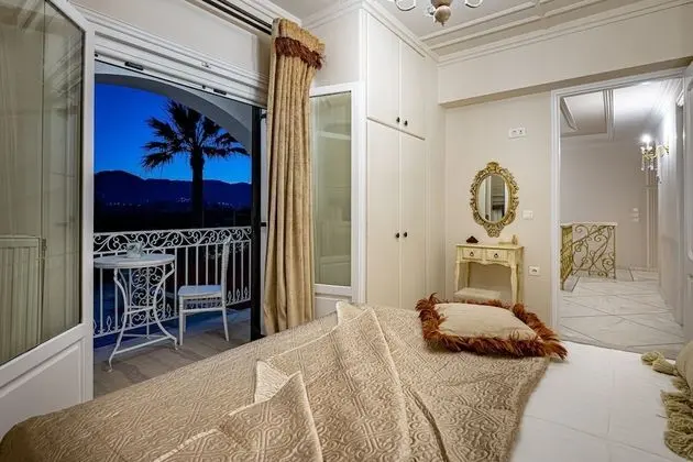 Luxury Villa, 5 Yatak Odası, Havuz Manzaralı