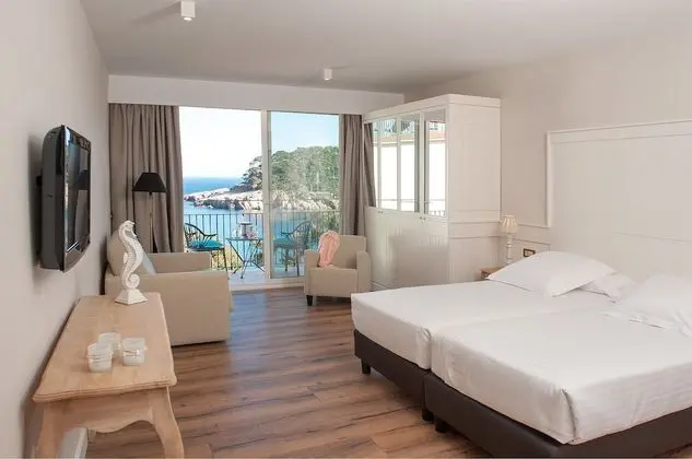 Tek Büyük Yataklı Oda (sea / beach view)