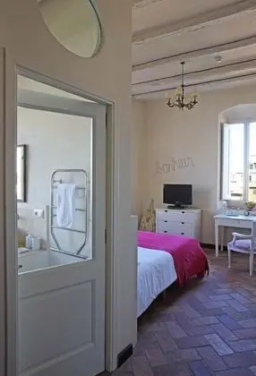 Superior Tek Büyük veya İki Ayrı Yataklı Oda