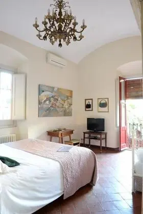 Superior Tek Büyük veya İki Ayrı Yataklı Oda