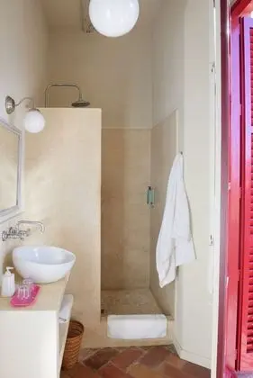 Superior Tek Büyük veya İki Ayrı Yataklı Oda