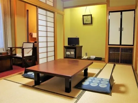 Traditional Oda, Sigara İçilebilir (7.5 Tatami mats, Shared Bath)