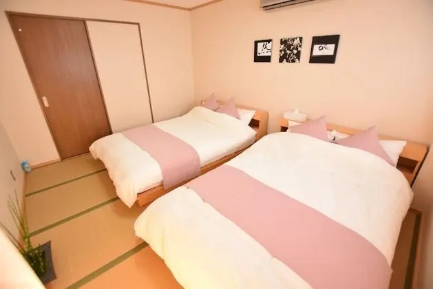 Ev (Private Vacation)
