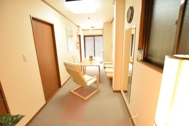Ev (Private Vacation)