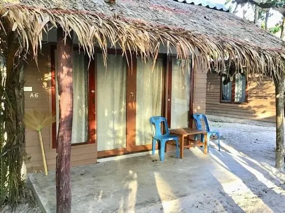 Deluxe Tek Büyük Yataklı Oda, 1 En Büyük (King) Boy Yatak, Kısmi Deniz Manzaralı