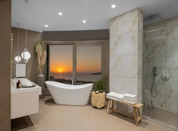 https://images.odamax.com/img/1920x1080/odamax/image/upload/Ailla_Yal_kavak_202605111352412_Ailla_YK_MountainViewDeluxeSuite_Bathroom_01.jpg