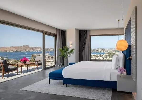 https://images.odamax.com/img/1920x1080/odamax/image/upload/Ailla_Yal_kavak_202605111352416_Ailla_YK_PremiumSunsetSuitewithBalcony_02.jpg