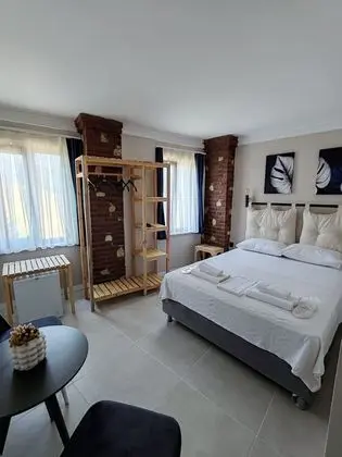 Deluxe