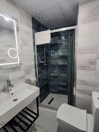Deluxe 3