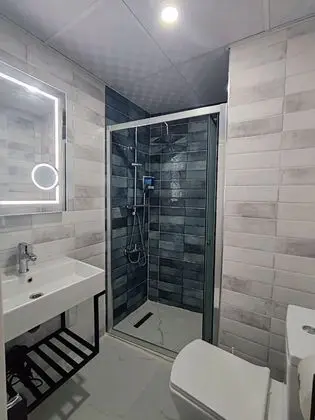 Deluxe 3