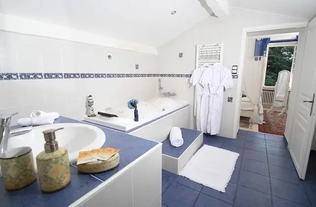 Luxury Tek Büyük Yataklı Oda