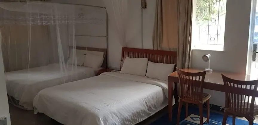 Üç Kişilik Oda