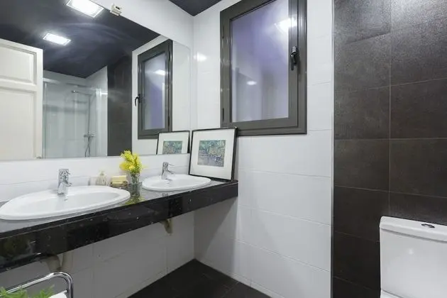 Standard Apart Daire, 2 Yatak Odası, Mutfak, Şehir Manzaralı