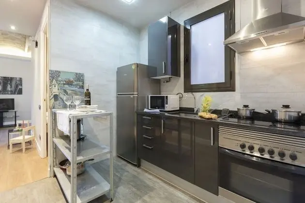 Standard Apart Daire, 2 Yatak Odası, Mutfak, Şehir Manzaralı