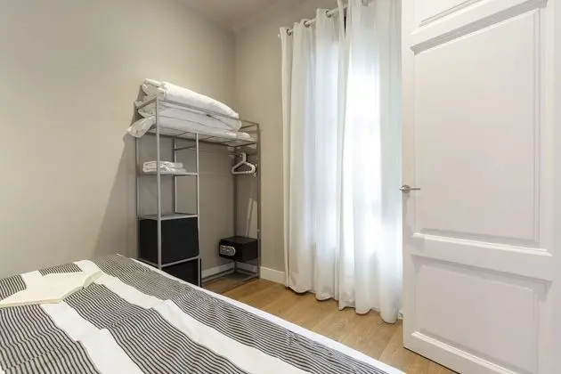 Standard Apart Daire, 2 Yatak Odası, Mutfak, Şehir Manzaralı