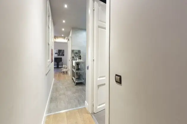 Standard Apart Daire, 2 Yatak Odası, Mutfak, Şehir Manzaralı