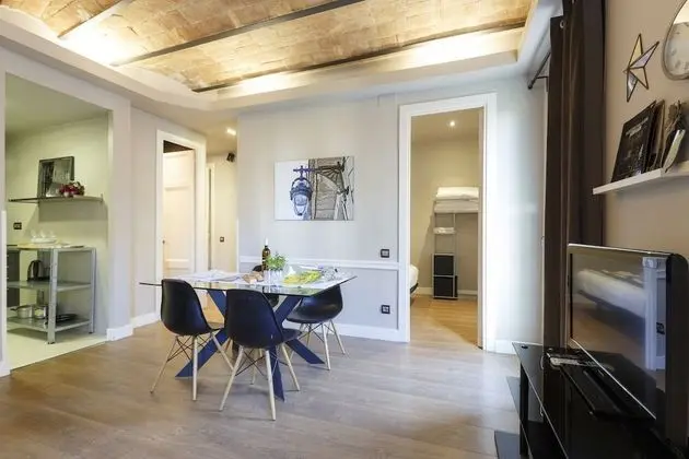 Standard Apart Daire, 2 Yatak Odası, Mutfak, Şehir Manzaralı