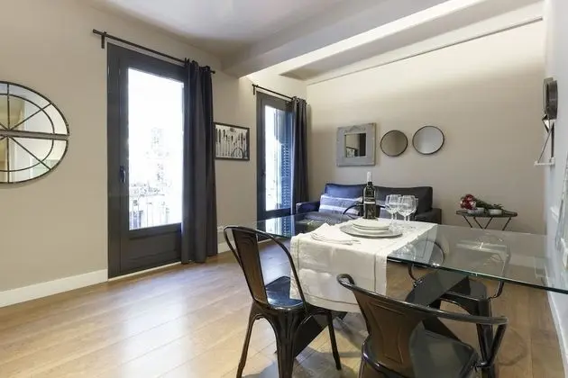 Standard Apart Daire, 2 Yatak Odası, Mutfak, Şehir Manzaralı