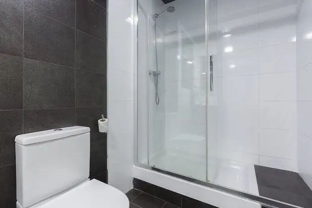 Standard Apart Daire, 2 Yatak Odası, Mutfak, Şehir Manzaralı