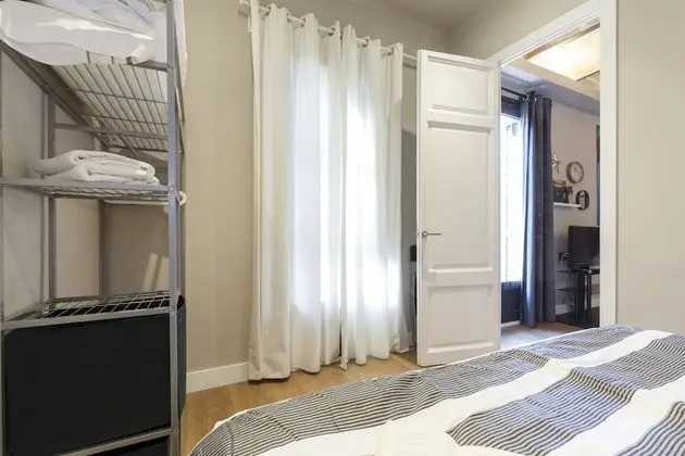 Standard Apart Daire, 2 Yatak Odası, Mutfak, Şehir Manzaralı
