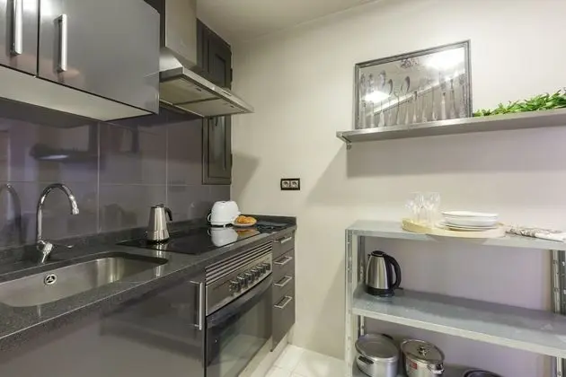 Standard Apart Daire, 2 Yatak Odası, Mutfak, Şehir Manzaralı
