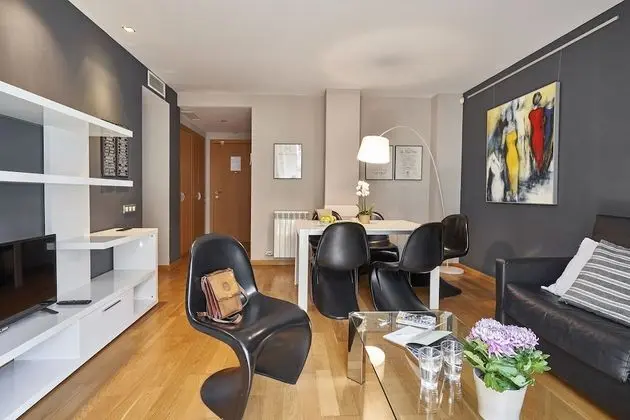 Standard Apart Daire, 2 Yatak Odası, 2 Banyolu, Şehir Manzaralı