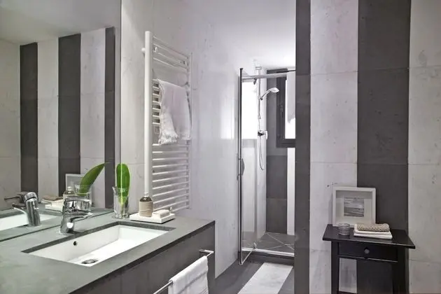 Standard Apart Daire, 2 Yatak Odası, 2 Banyolu, Şehir Manzaralı