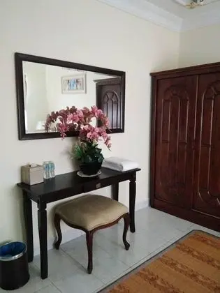 Comfort Daire, 4 Yatak Odası, Havuz Manzaralı