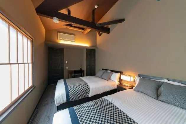 Traditional Ev (Private Vacation Home)