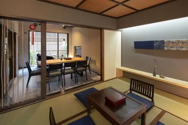 Traditional Ev (Private Vacation Home)