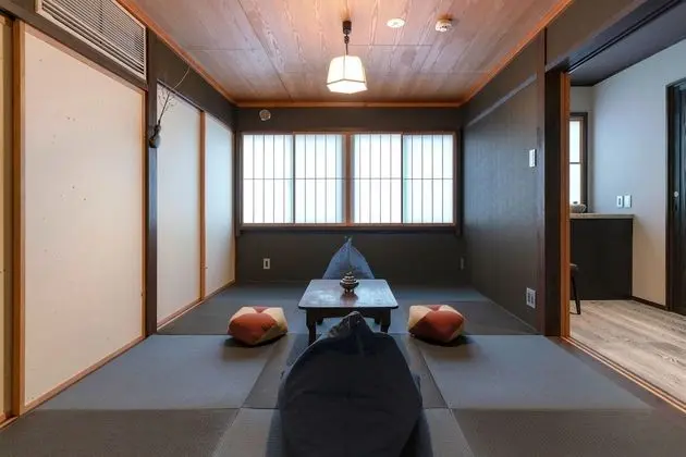 Traditional Ev (Private Vacation Home)