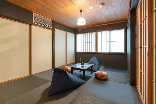 Traditional Ev (Private Vacation Home)