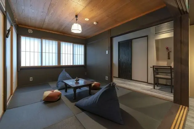 Traditional Ev (Private Vacation Home)
