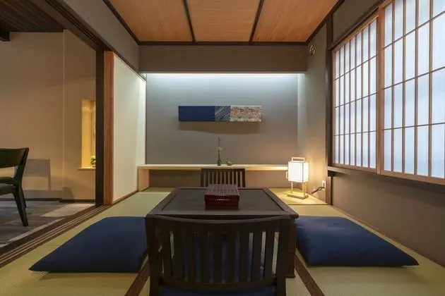 Traditional Ev (Private Vacation Home)