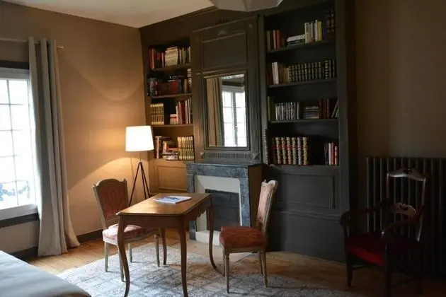 Üç Kişilik Oda (Esperluette)