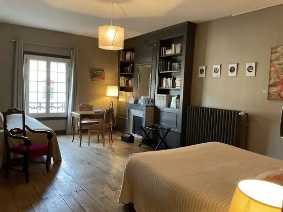 Üç Kişilik Oda (Esperluette)