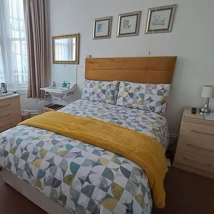 Standard Oda, 1 Çift Kişilik Yatak, Banyolu/Duşlu