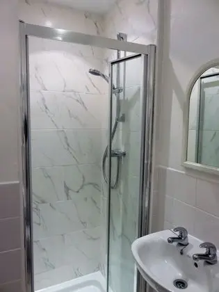 Standard Tek Büyük Yataklı Oda, Banyolu/Duşlu