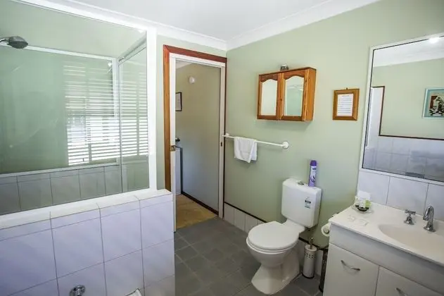 Standard Tek Büyük Yataklı Oda (First Floor)