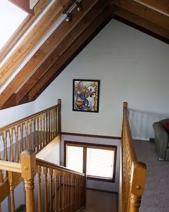 Standard Tek Büyük Yataklı Oda (Top Floor - Stair Access)