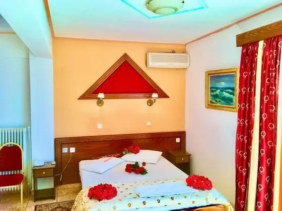 Tek Büyük veya İki Ayrı Yataklı Oda, Deniz Manzaralı