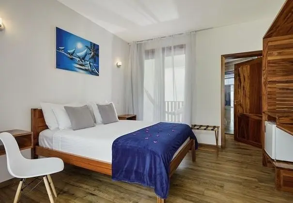 Deluxe Süit, Havuz Manzaralı, Havuz Kenarı