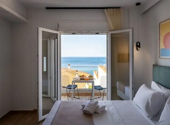 Deluxe Tek Büyük veya İki Ayrı Yataklı Oda, 1 En Büyük (King) Boy Yatak, Balkon, Deniz Manzaralı