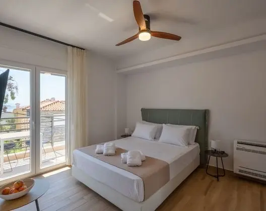 Deluxe Tek Büyük veya İki Ayrı Yataklı Oda, 1 En Büyük (King) Boy Yatak, Balkon, Deniz Manzaralı