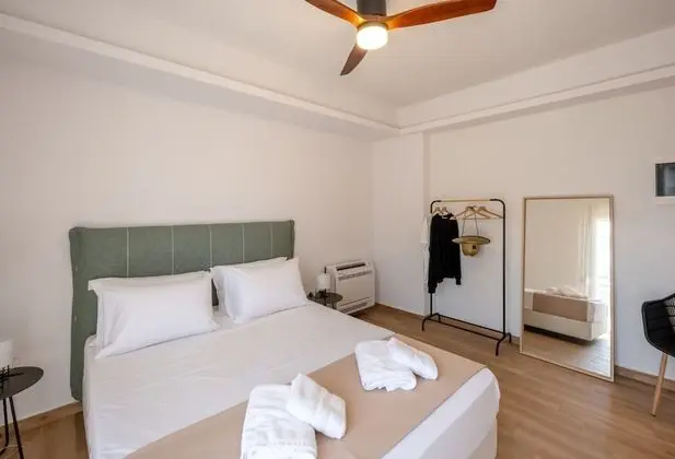 Deluxe Tek Büyük veya İki Ayrı Yataklı Oda, 1 En Büyük (King) Boy Yatak, Balkon, Deniz Manzaralı