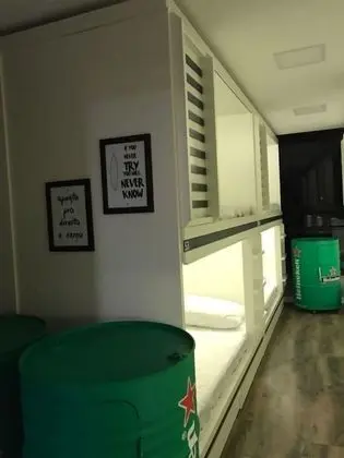 Ortak Ranzalı Oda, Sadece erkekler için (Arraial do Cabo)